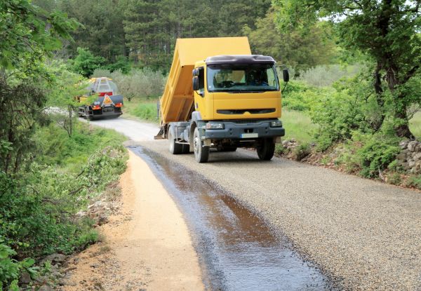 Gravel Road Maintenance in Mentor