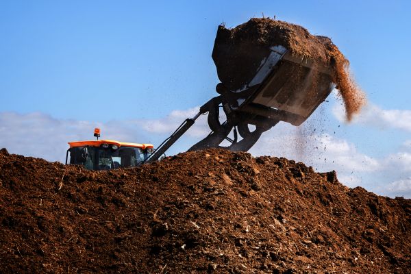 Dirt Spreading in Mentor