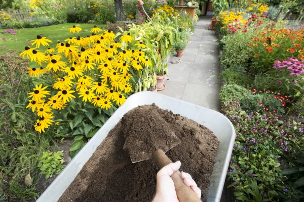 Soil Spreading in Mentor